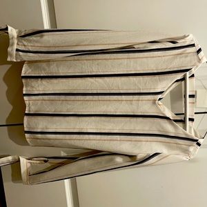 Tie sleeve and key hole long sleeve striped small